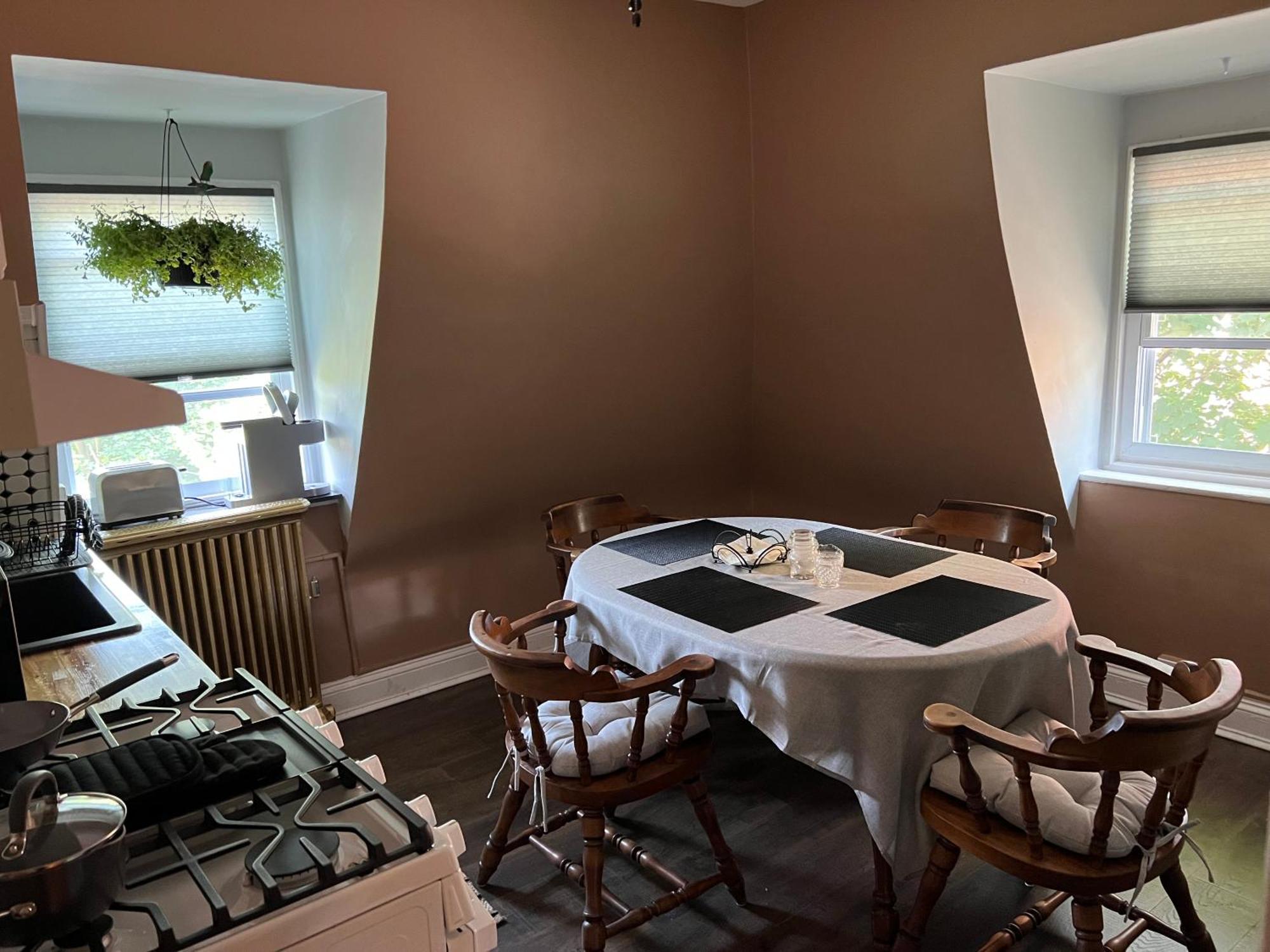 Private Victorian Apartment In Convenient City Location On 5 Acre, Sleeps 5 Poughkeepsie Exterior photo